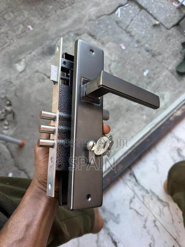 Heavy Duty Door Lock With Cylinder Door Locks · Photo 1