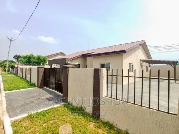 5bdrm House in Manet Court Estate, Spintex for rent · Photo 1