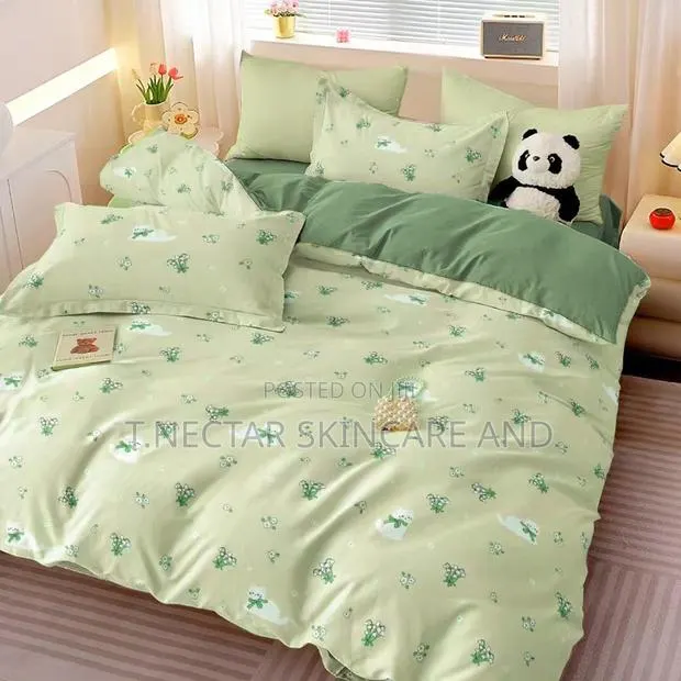 4 Pc Cute Bed Sheet · Photo 1