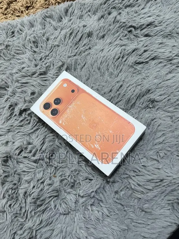 New Apple iPhone 17 Pro Max 512 GB Orange · Photo 3