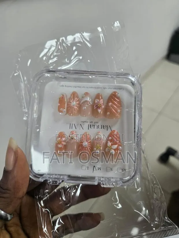 10Pcs Handmade Orange Gradient Press on Nails · Photo 1
