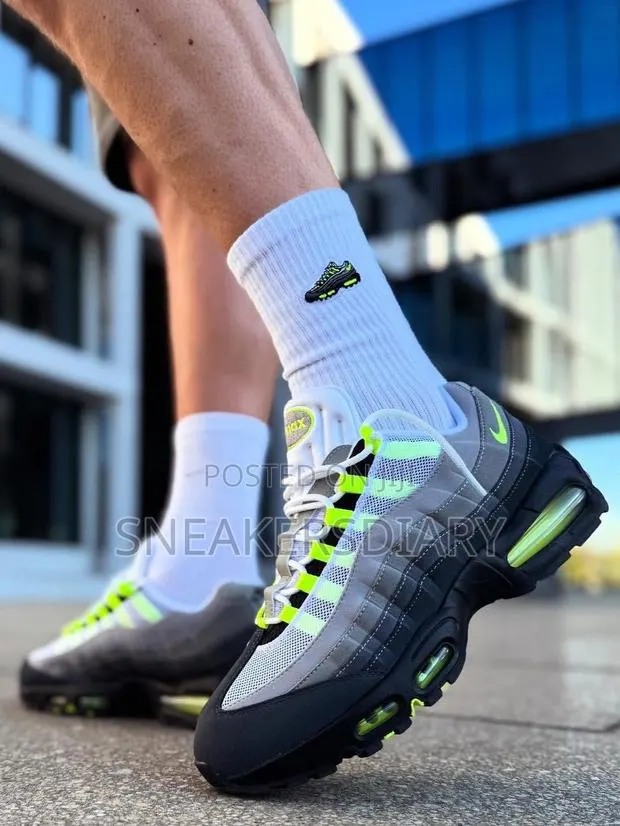 Air Max Neon · Photo 1