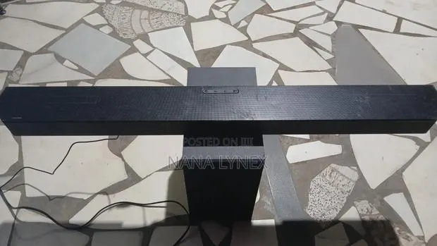 Samsung Q600B Soundbar · Photo 1
