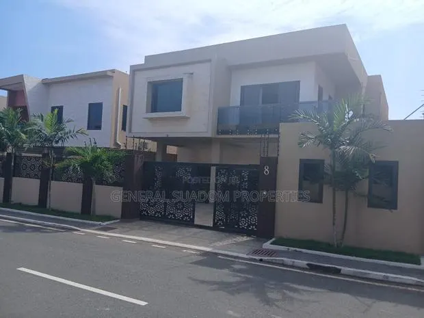 Furnished 4bdrm Duplex in Suadom Properties, Boundary Road Area · Photo 1