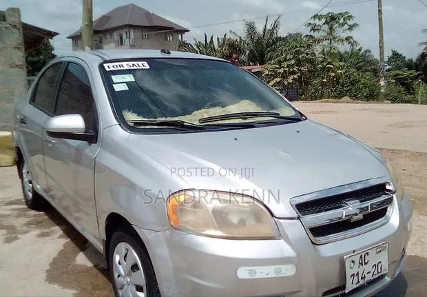 Chevrolet Aveo 1.2 Sedan T250 2011 Silver · Photo 1