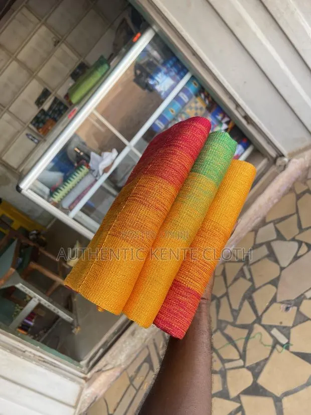 2026 LATEX OMBRE Kente · Photo 1