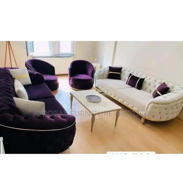 Full Set of Sofa Chairs Trendy and Quality · Photo 1
