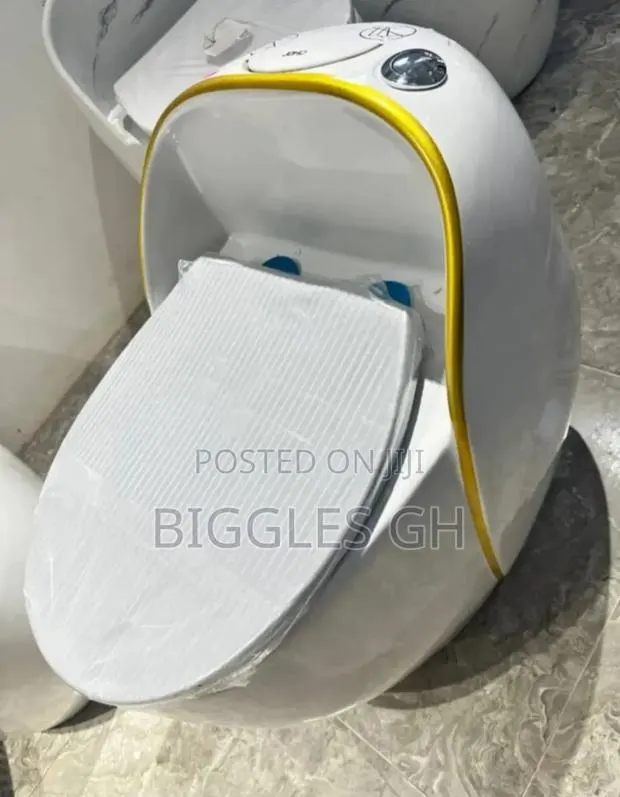 Egg Shaped Wc · Photo 1