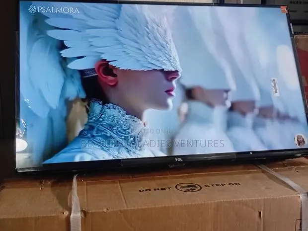 TCL 32” Tv – Perfect Blend of Style Performance · Photo 1