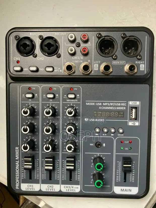 4 Channels Mixer Console · Photo 1