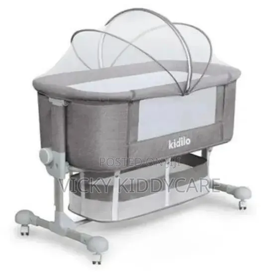 Adjustable Canopy Bedside Crib 3 in 1 Baby Cradle With Mosquito Net · Photo 2