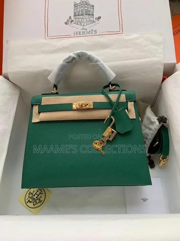 Hermes Ladies Handbag (Comes With a Box and a Long Strap ) · Photo 1