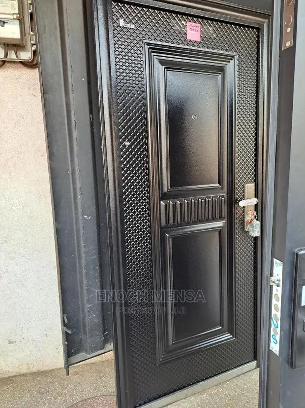 Ced Security Door · Photo 1