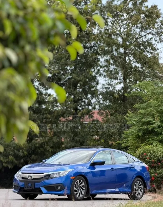 Honda Civic EX Sedan 2018 Blue · Photo 1