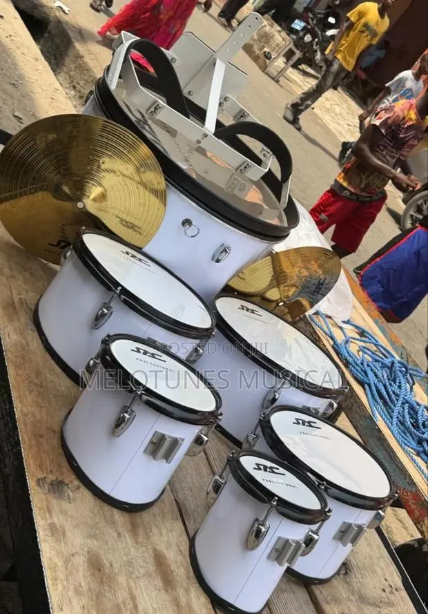 Jac 6-Set Marching Parade Quad Drum-Set. · Photo 1