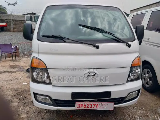 Hyundai Porter Double Cabin · Photo 1