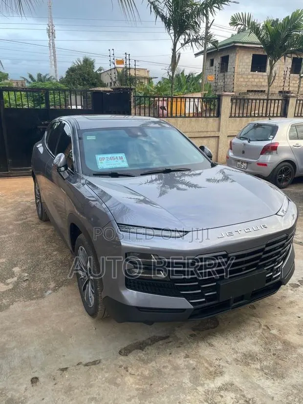 Jetour Dashing 1.6 Petrol FWD 2022 Gray · Photo 1