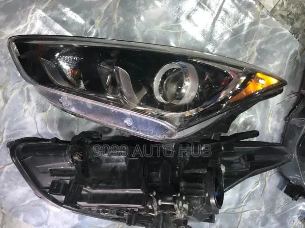 Hyundai Santa Fe 2017, 2018 Headlight – Premium OEM | Foreign Used · Photo 1