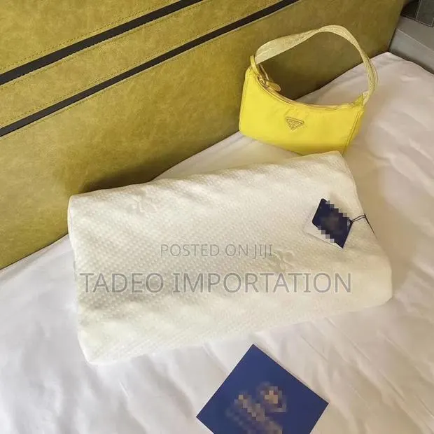 Cervical Pillow · Photo 1
