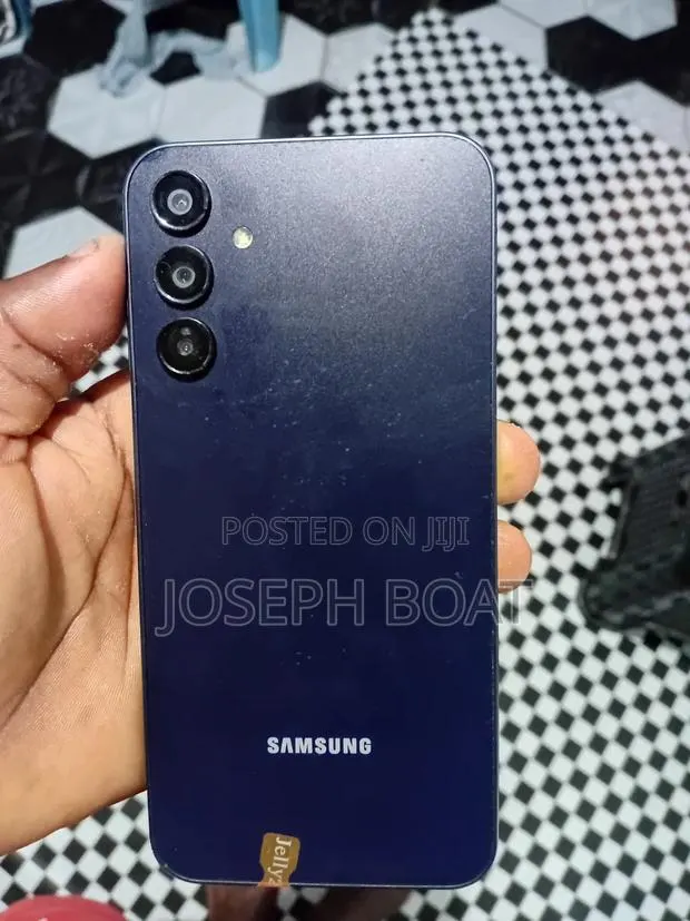 Samsung Galaxy A15 5G 64 GB Blue · Photo 1