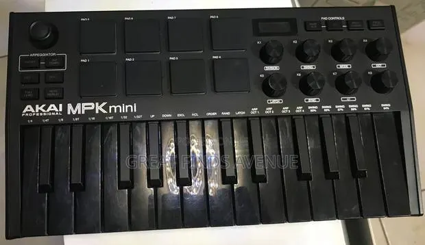 Akai MPK Mini Iii · Photo 1