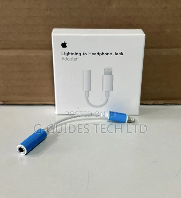 Lightning to Headphone Jack Adapter, iPhone to 3.5mm Headphone Adapter · Photo 1