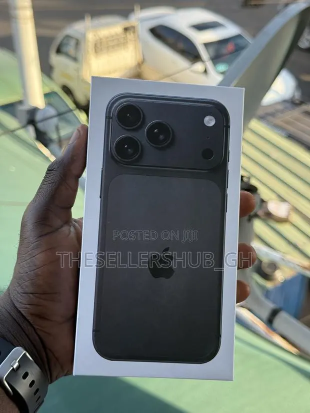 New Apple iPhone 18 Pro Max 1 TB Black · Photo 1