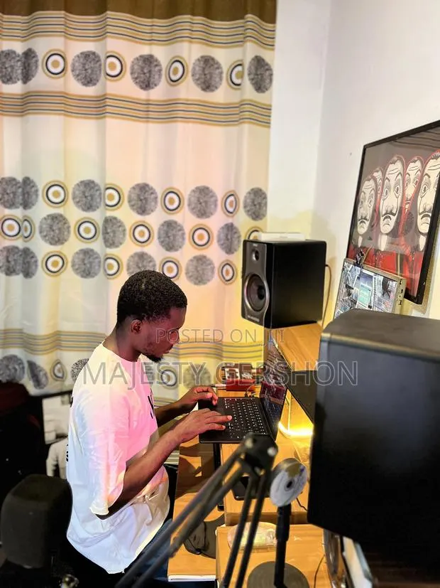 High E.Q Recording Studio · Photo 5