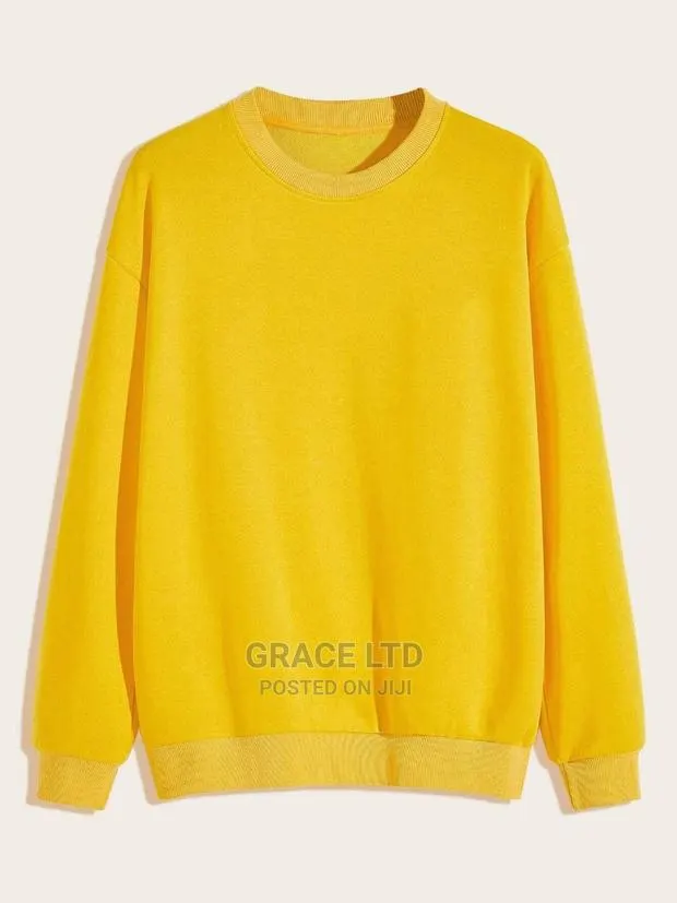 Plain Sweatshirt · Photo 1
