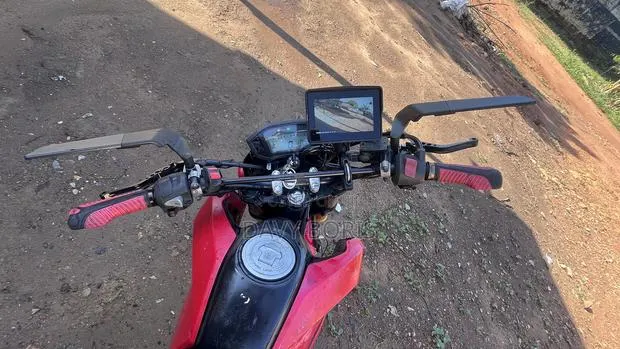 Honda 2015 Red · Photo 1