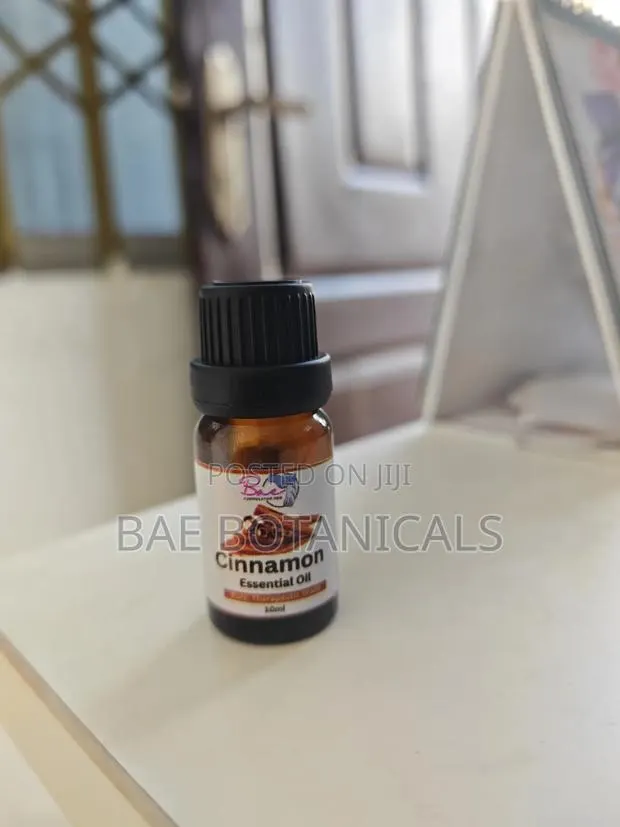 Cinnamon Essential Oil · Photo 1