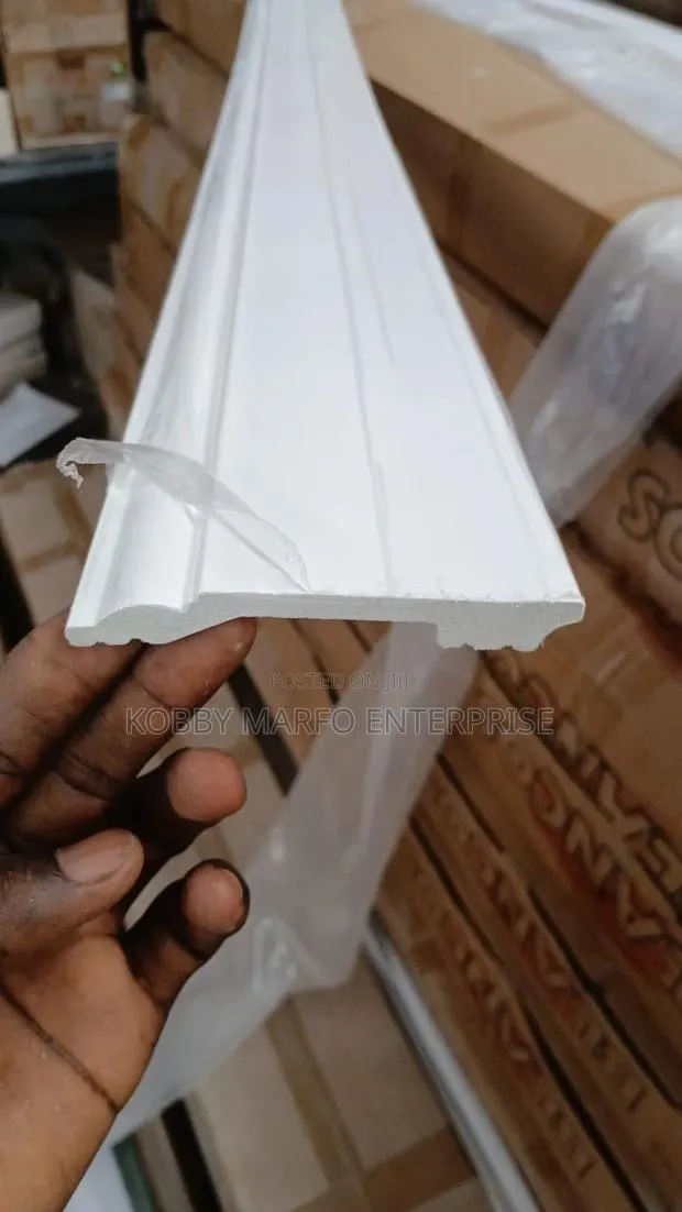 Skirting Baseboard · Photo 1