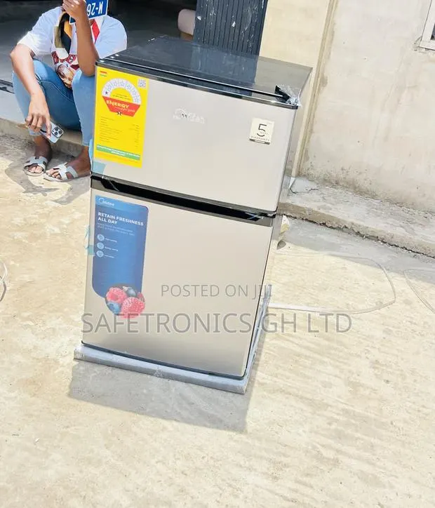 Grab Midea 87ltr Double Door Table Top Fridge Hd-113f(N) · Photo 1