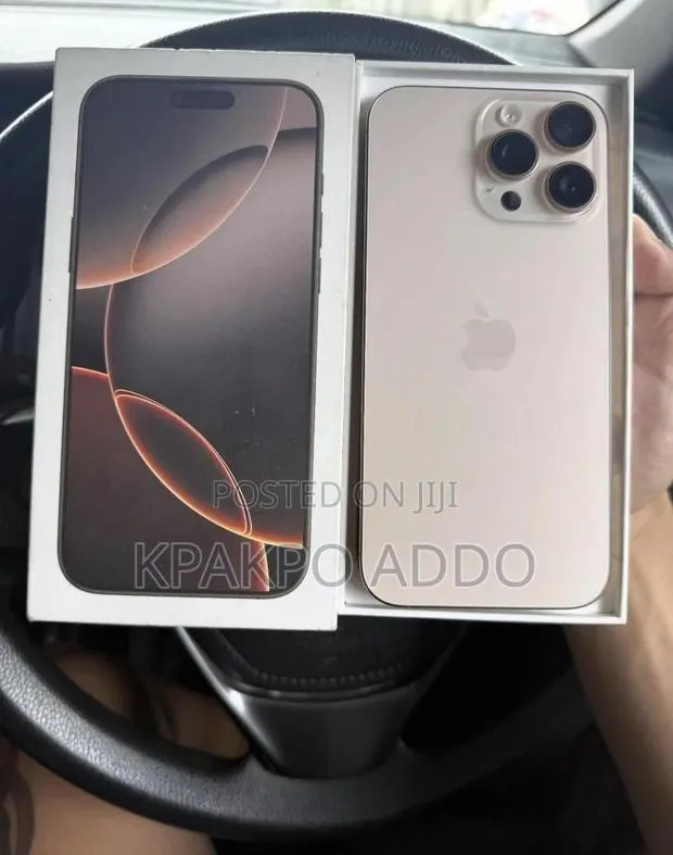 Apple iPhone 16 Pro Max 512 GB Gold · Photo 1