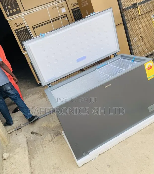 Accurate Samsung 371l Chest Freezer (Model Ri70f37v1gagh · Photo 1