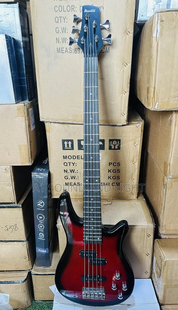 Ibanez Gio 5 Strings Passive Bass Guitar[Red] · Photo 1
