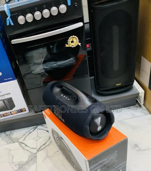 Energy Sufficient Boombox 4 Black JBL ___ Speaker · Photo 1
