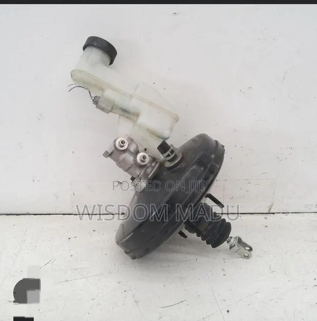 Brake Booster Toyota Vitz · Photo 1