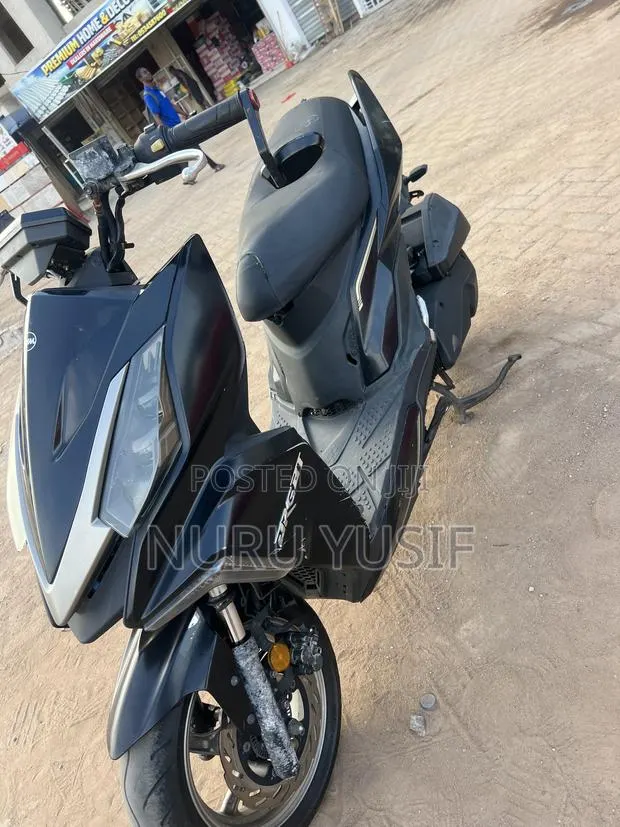 Motorcycle 2023 Blue · Photo 1