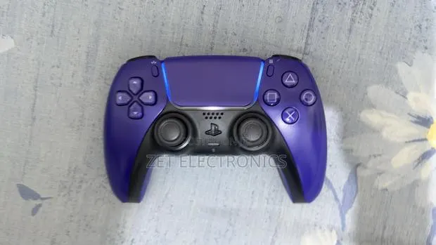 Sony Playstation 5 Controller · Photo 1