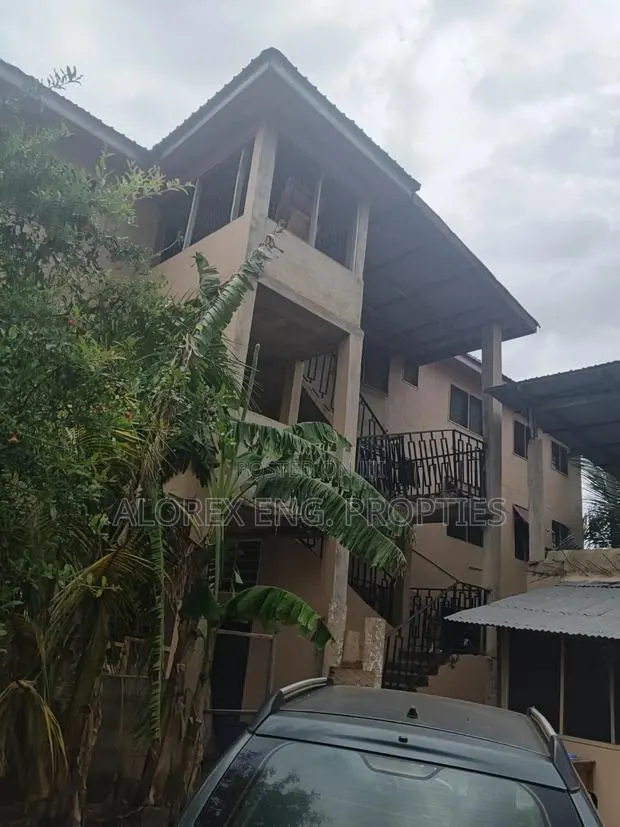 3bdrm Apartment in Amanfro, Frafraha for rent · Photo 1