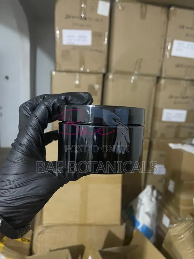 Black 250ml Jar With Inner Lid · Photo 1