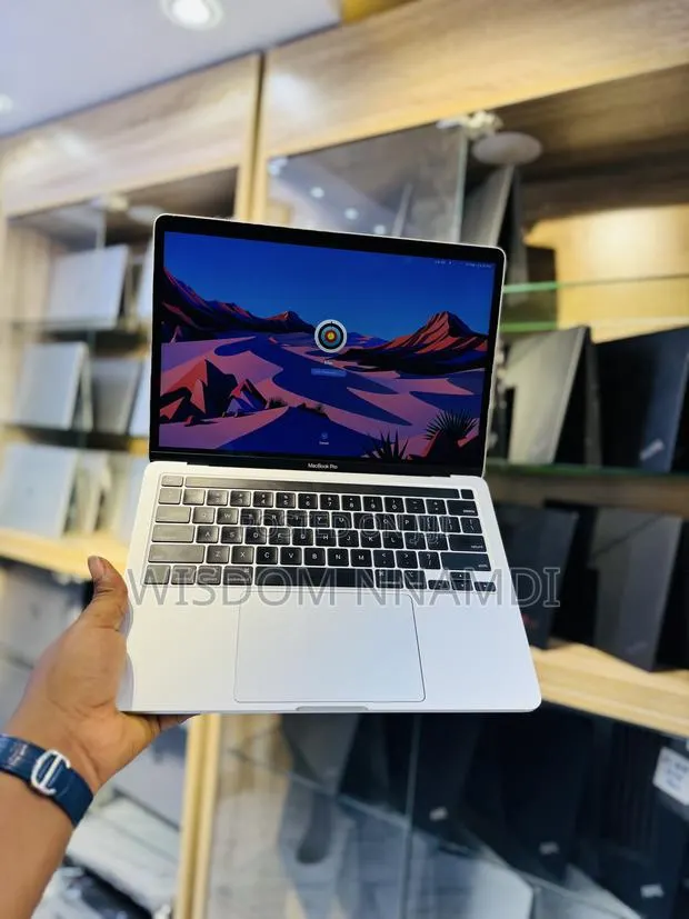 Laptop Apple MacBook Pro 2020 8GB Intel Core i5 SSD 256GB · Photo 3