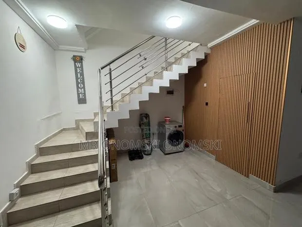 Studio Luxurious Rooms Located at Tema Community 12 New Road Klagon · Photo 4