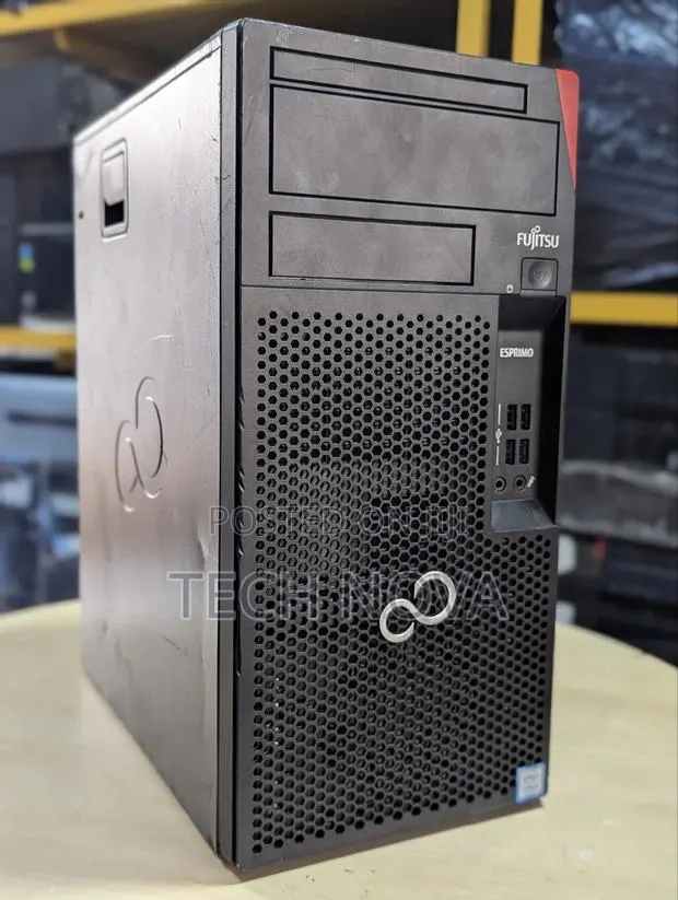 Desktop Computer Fujitsu Esprimo P557/E85+ 8GB Intel Core i5 SSD 256GB · Photo 1