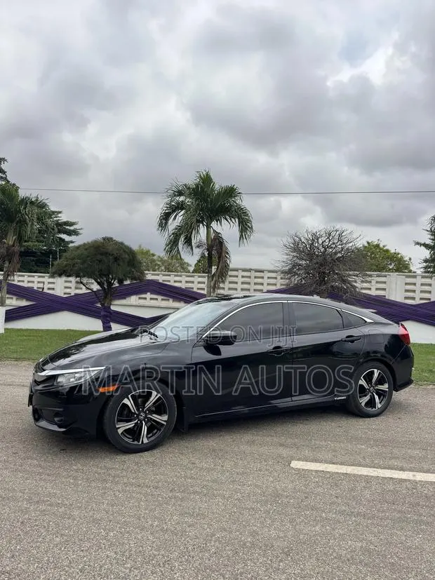 Honda Civic EX-T 4dr Sedan (1.5L 4cyl) 2017 Black · Photo 1