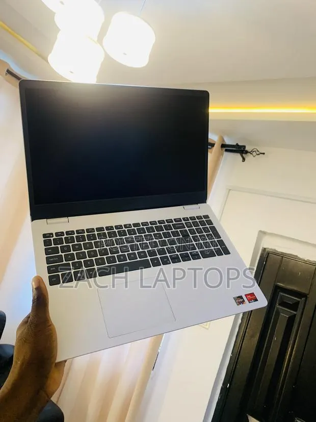 Laptop Dell 8GB AMD Ryzen 3 SSD 256GB · Photo 6