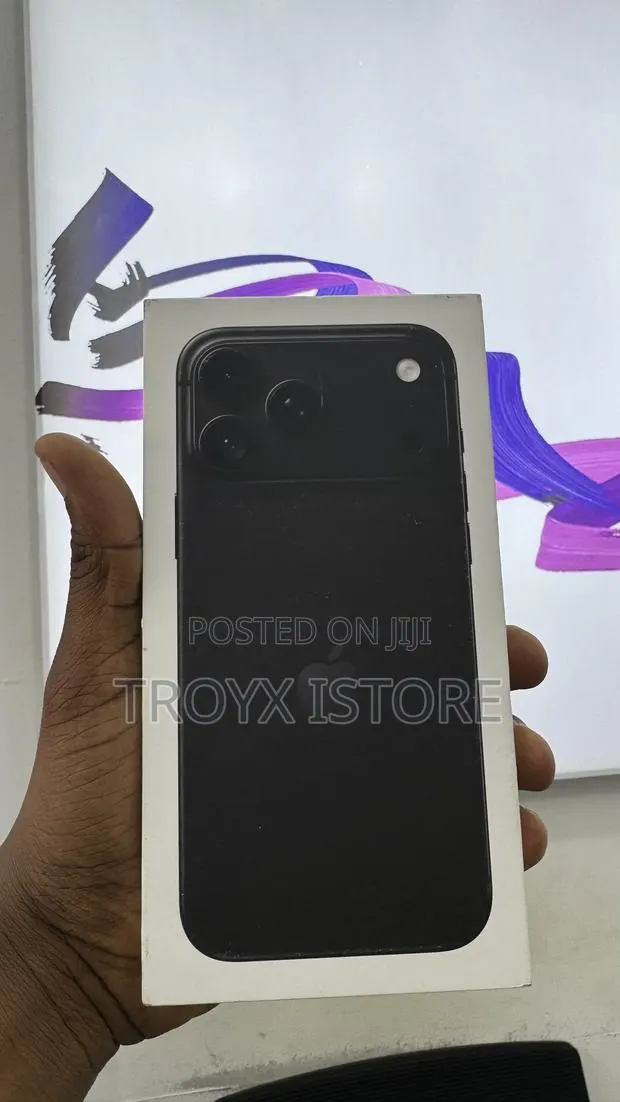 New Apple iPhone 18 Pro Max 256 GB Black · Photo 1
