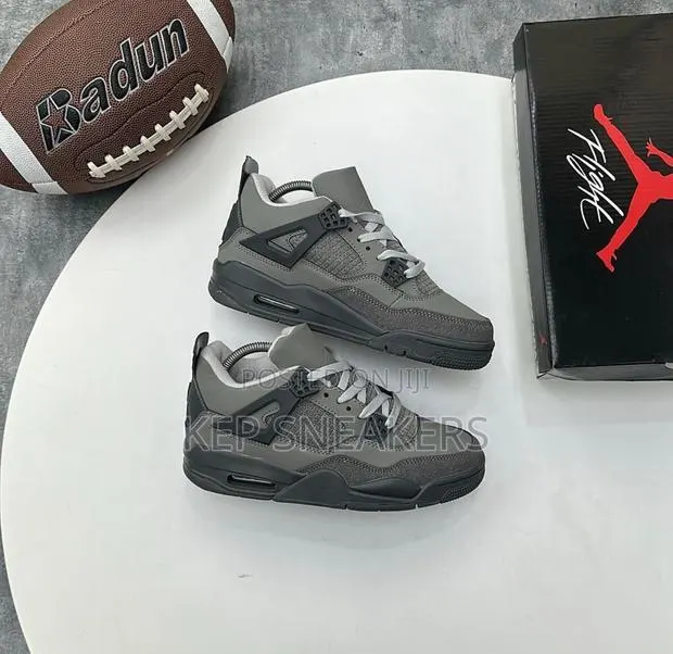 Air Jordan 4 "Wet Cement" · Photo 1
