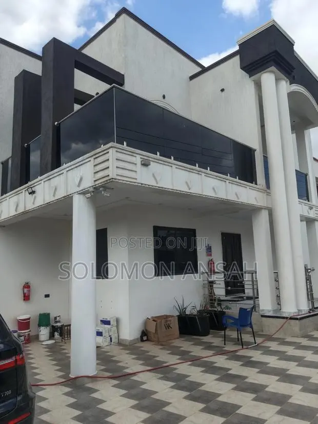 Furnished 5bdrm House in Free Will Agency, Kumasi Metropolitan for sale · Photo 1